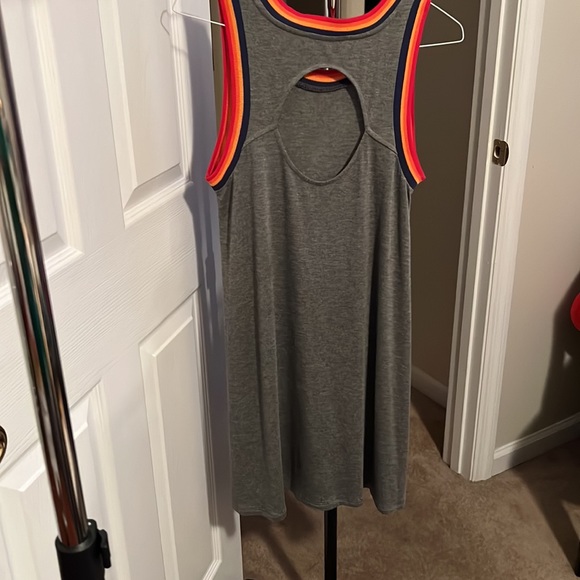 Multi color dress with a small portion of the back out - Picture 2 of 2